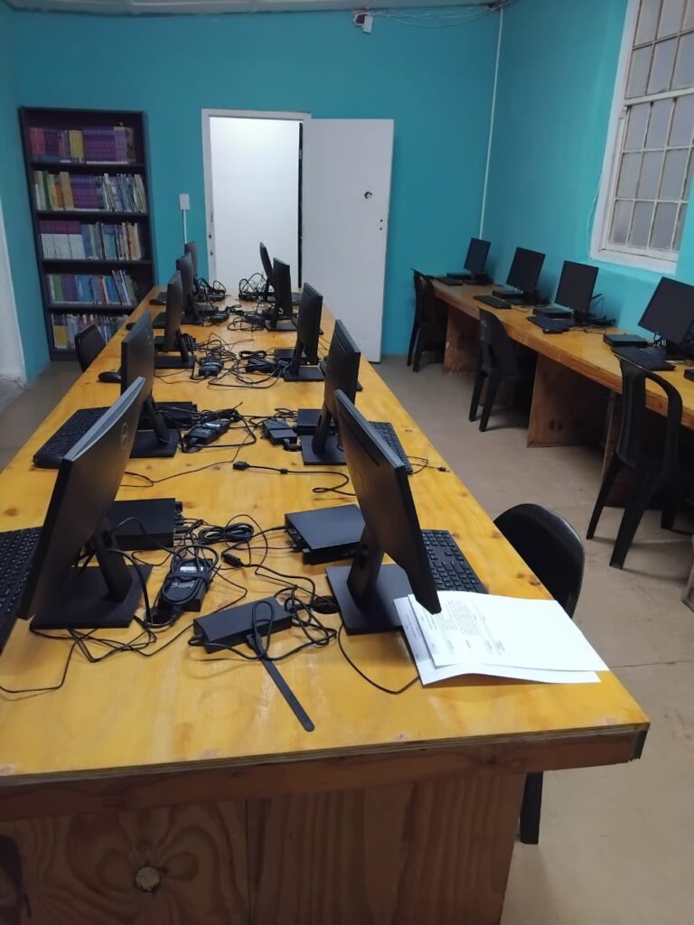 WhatsApp Image 2025-10-15 at 14.40.50_26d35938